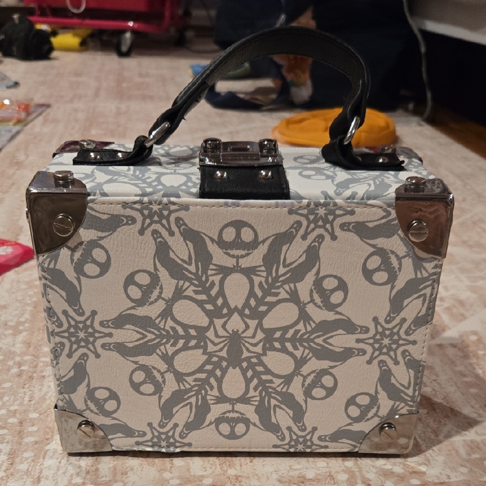 Loungefly Nightmare Before Christmas Snowflake Trunk Crossbody Like New